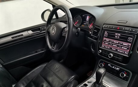 Volkswagen Touareg III, 2016 год, 4 345 000 рублей, 3 фотография