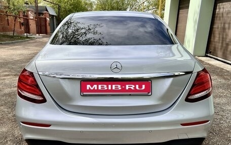 Mercedes-Benz E-Класс, 2017 год, 3 670 000 рублей, 3 фотография