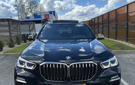 BMW X5, 2019 год, 7 610 000 рублей, 2 фотография