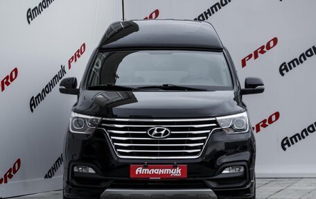 Hyundai Grand Starex Grand Starex I рестайлинг 2, 2019 год, 4 600 000 рублей, 2 фотография