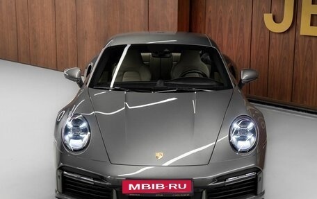 Porsche 911, 2021 год, 29 896 000 рублей, 3 фотография
