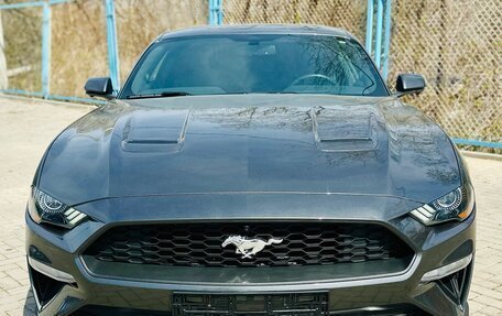 Ford Mustang VI рестайлинг, 2020 год, 2 950 000 рублей, 2 фотография