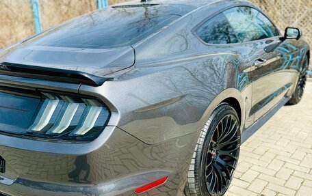 Ford Mustang VI рестайлинг, 2020 год, 2 950 000 рублей, 6 фотография