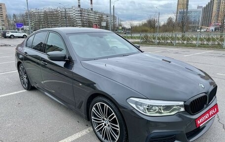 BMW 5 серия, 2019 год, 4 950 000 рублей, 2 фотография