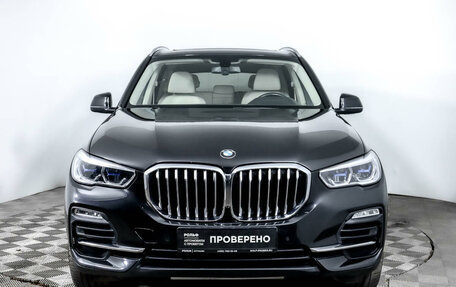 BMW X5, 2019 год, 6 308 000 рублей, 2 фотография