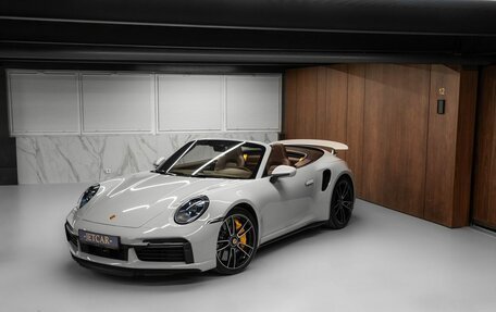 Porsche 911, 2021 год, 37 000 000 рублей, 2 фотография