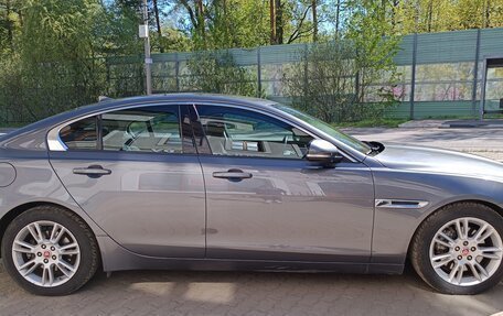 Jaguar XE I рестайлинг, 2015 год, 2 050 000 рублей, 4 фотография