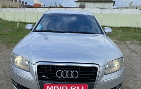 Audi A8, 2006 год, 800 000 рублей, 3 фотография