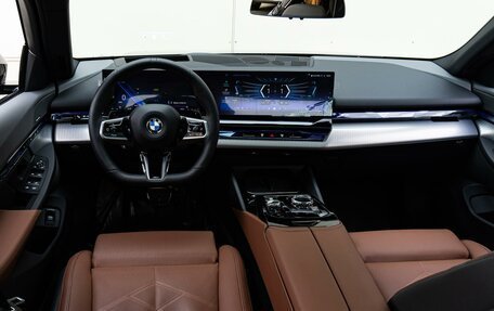 BMW 5 серия, 2023 год, 10 840 000 рублей, 6 фотография