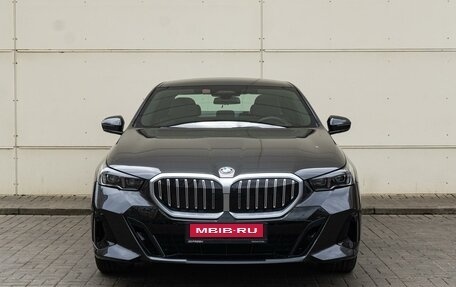 BMW 5 серия, 2023 год, 10 840 000 рублей, 3 фотография
