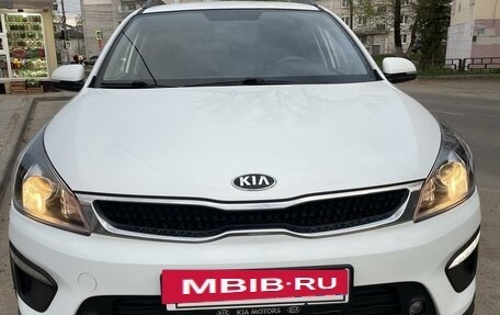 KIA Rio IV, 2019 год, 1 845 000 рублей, 2 фотография