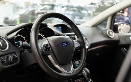 Ford Fiesta, 2016 год, 935 000 рублей, 5 фотография