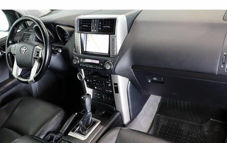 Toyota Land Cruiser Prado 150 рестайлинг 2, 2012 год, 3 149 000 рублей, 5 фотография