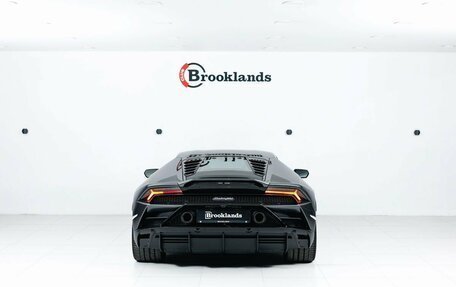 Lamborghini Huracán, 2020 год, 36 490 000 рублей, 5 фотография