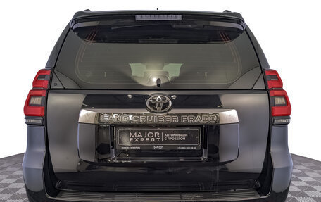 Toyota Land Cruiser Prado 150 рестайлинг 2, 2018 год, 5 150 000 рублей, 6 фотография
