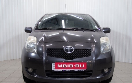 Toyota Yaris III рестайлинг, 2008 год, 749 900 рублей, 2 фотография