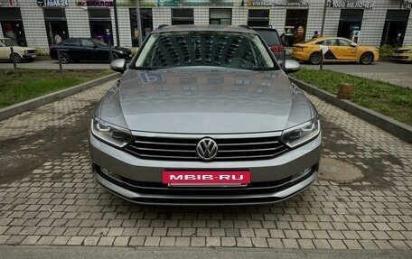 Volkswagen Passat B8 рестайлинг, 2016 год, 2 199 000 рублей, 2 фотография