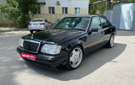 Mercedes-Benz E-Класс, 1995 год, 660 000 рублей, 2 фотография