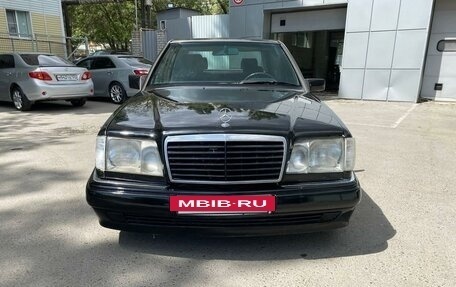 Mercedes-Benz E-Класс, 1995 год, 660 000 рублей, 3 фотография