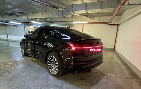 Audi e-tron I, 2021 год, 5 790 000 рублей, 3 фотография