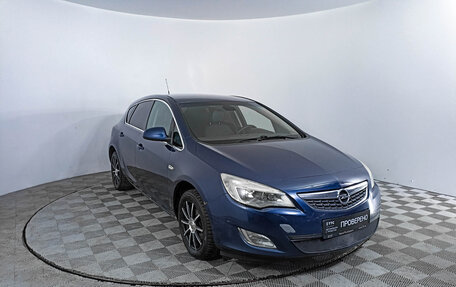 Opel Astra J, 2011 год, 561 000 рублей, 3 фотография