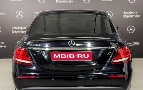Mercedes-Benz E-Класс, 2018 год, 2 450 000 рублей, 6 фотография