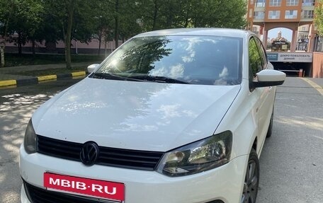Volkswagen Polo VI (EU Market), 2011 год, 800 000 рублей, 3 фотография