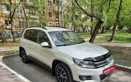 Volkswagen Tiguan I, 2012 год, 1 040 000 рублей, 3 фотография