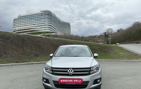 Volkswagen Tiguan I, 2011 год, 1 357 000 рублей, 2 фотография