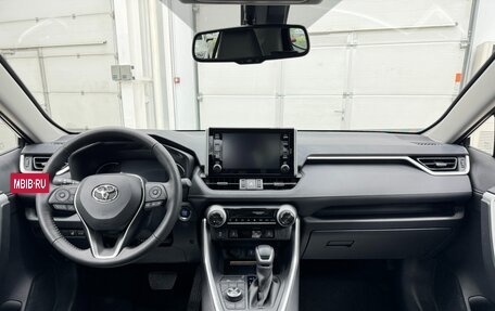 Toyota RAV4, 2022 год, 4 700 000 рублей, 8 фотография