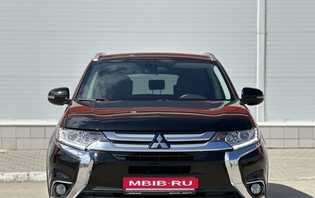 Mitsubishi Outlander III рестайлинг 3, 2018 год, 2 760 000 рублей, 3 фотография