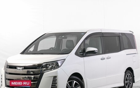 Toyota Noah III, 2018 год, 3 069 000 рублей, 4 фотография
