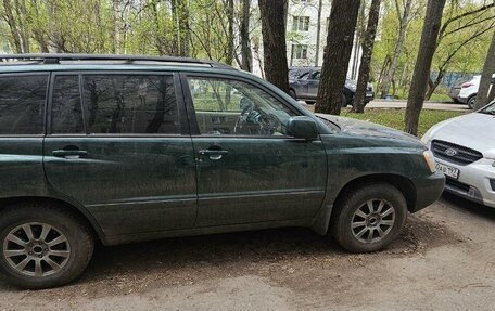 Toyota Highlander III, 2002 год, 1 200 000 рублей, 2 фотография