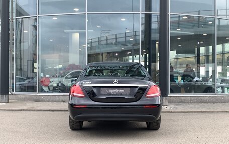 Mercedes-Benz E-Класс, 2019 год, 3 134 000 рублей, 4 фотография