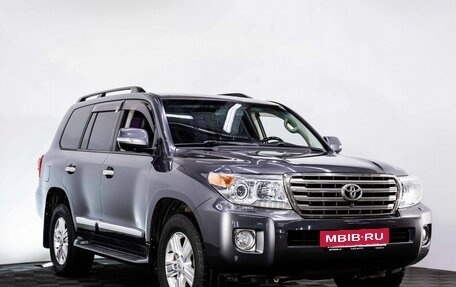 Toyota Land Cruiser 200, 2013 год, 4 197 070 рублей, 3 фотография