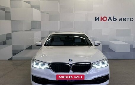 BMW 5 серия, 2020 год, 6 900 000 рублей, 3 фотография