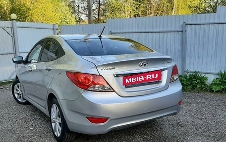 Hyundai Solaris II рестайлинг, 2011 год, 890 000 рублей, 7 фотография