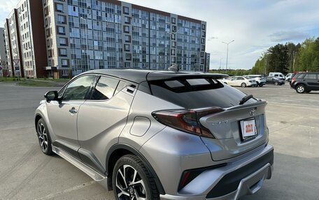 Toyota C-HR I рестайлинг, 2018 год, 2 550 000 рублей, 4 фотография