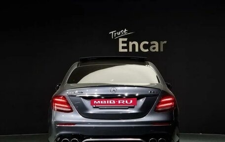 Mercedes-Benz E-Класс AMG, 2019 год, 5 399 900 рублей, 3 фотография
