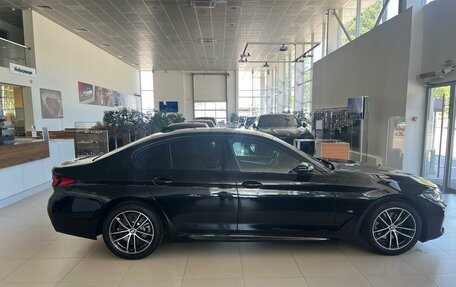 BMW 5 серия, 2023 год, 6 790 000 рублей, 6 фотография