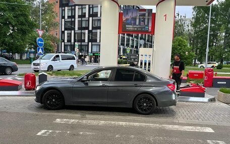 BMW 3 серия, 2018 год, 2 500 000 рублей, 2 фотография