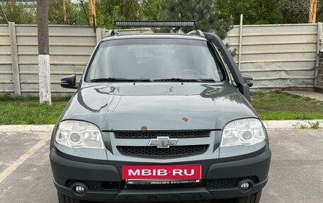 Chevrolet Niva I рестайлинг, 2017 год, 725 000 рублей, 2 фотография