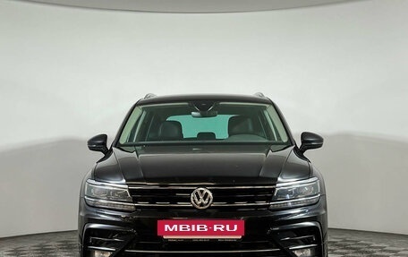 Volkswagen Tiguan II, 2019 год, 3 348 000 рублей, 2 фотография