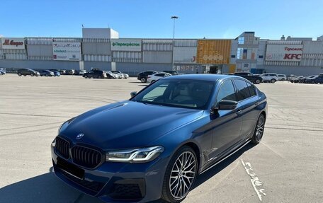 BMW 5 серия, 2021 год, 5 890 000 рублей, 2 фотография