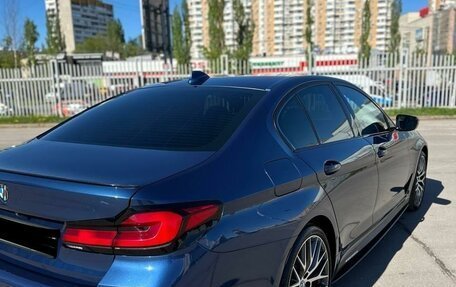BMW 5 серия, 2021 год, 5 890 000 рублей, 7 фотография