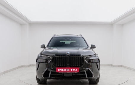 BMW X7, 2023 год, 15 990 000 рублей, 2 фотография