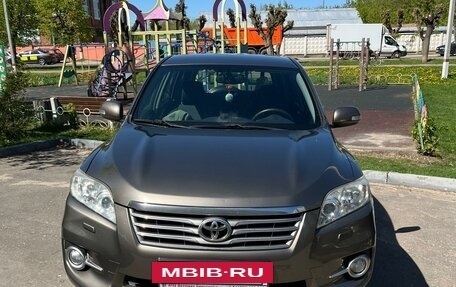 Toyota RAV4, 2011 год, 1 700 000 рублей, 2 фотография