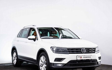 Volkswagen Tiguan II, 2018 год, 2 380 000 рублей, 3 фотография