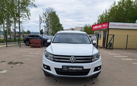Volkswagen Tiguan I, 2015 год, 1 955 000 рублей, 2 фотография