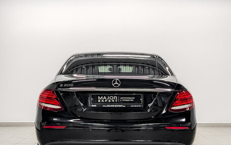Mercedes-Benz E-Класс, 2018 год, 2 450 000 рублей, 5 фотография